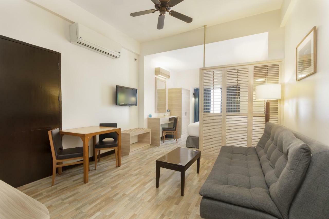Hotel Microtel By Wyndham Mall Of 3*