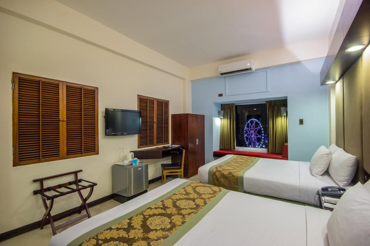 Microtel By Wyndham Mall Of Hotel 3*