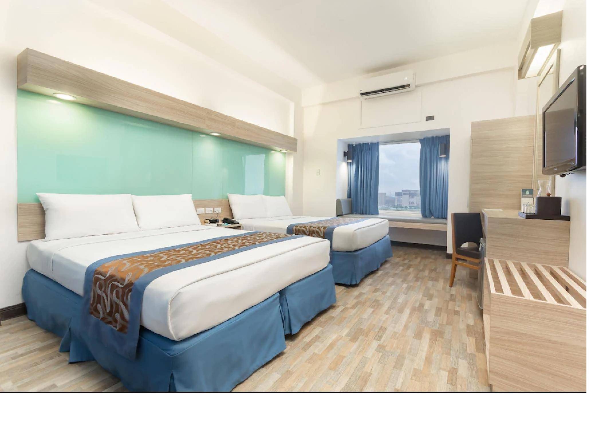 Microtel By Wyndham Mall Of 3*