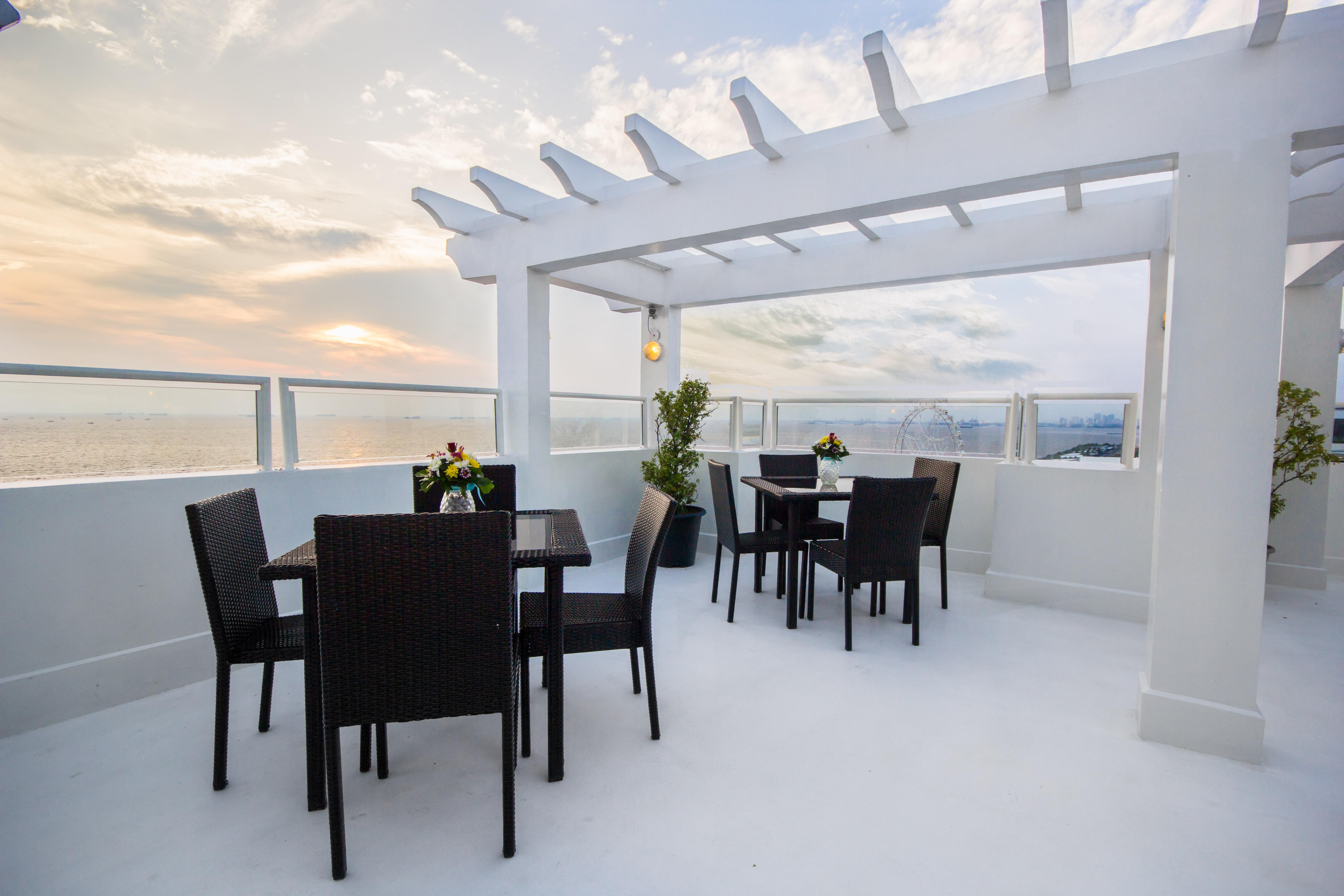Hotel Microtel By Wyndham Mall Of 3*