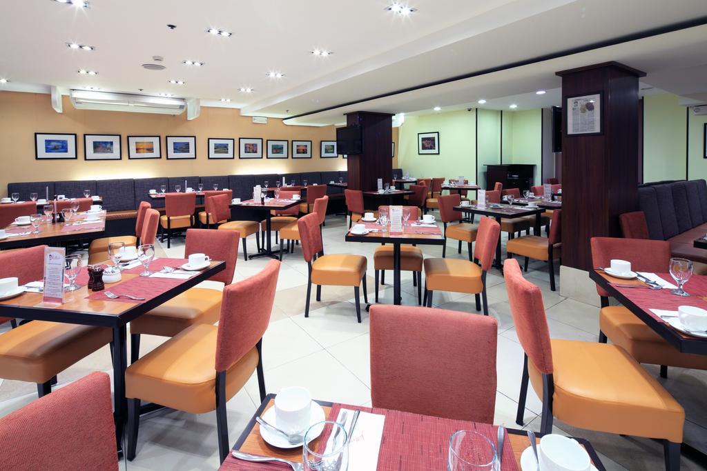 Hotel Microtel By Wyndham Mall Of Pasay